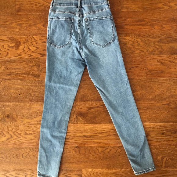 high-waisted skinny jeans - Picture 2 of 3